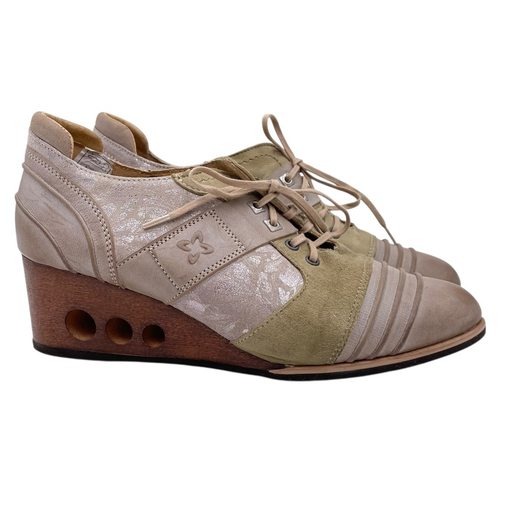Maciejka Lace Up Wedge Oxford Shoes Women's Size 39 US 8 Wooden Cutout Heel Twee